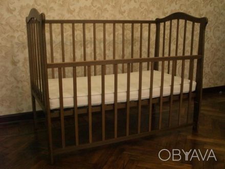 Детская кроватка ТМ Glubish Гнатик с опускающейся боковиной в очень хорошем сост. . фото 1