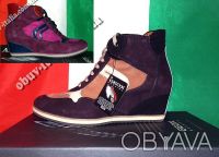 Брендовая обувь оригинал из Италии
 
Сникеры женские замшевые знаменитой фирмы. . фото 5