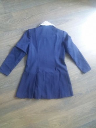 Продам. Шкільна форма (плаття) синього кольору.  Дуже зручно пошито.  Подовжена . . фото 6