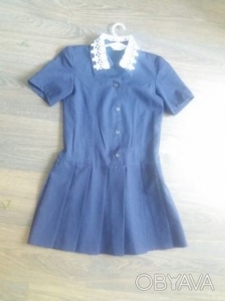 Продам. Шкільна форма(плаття)  синього кольору. З коротким рукавом. На гудзиках.. . фото 1