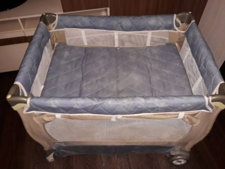 Кроватка-манеж Lullaby LX удобна для новорожденных и незаменима во время путешес. . фото 4