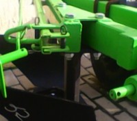 Плуг навесной трехкорпусный 3х30 см Agromech (Польша)
Классические загонные плуг. . фото 6