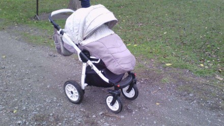 Универсальная коляска 2 в 1 созданная для прогулок с ребенком с самого рождения,. . фото 2
