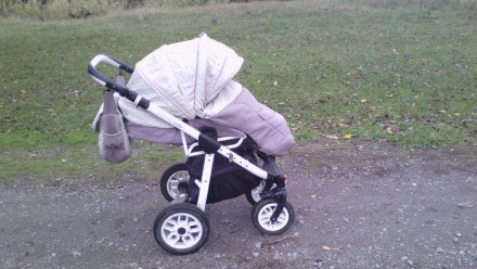 Универсальная коляска 2 в 1 созданная для прогулок с ребенком с самого рождения,. . фото 3