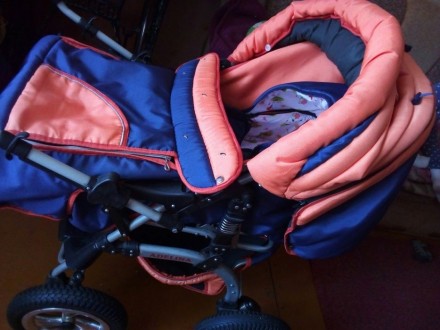 Детская коляска трансформер есть люлька переноска,сумка,корзина для покупок ,кол. . фото 3