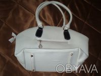 Симпатичная сумочка для модницы в форме трапеции бежевого цвета (хотя цвет может. . фото 4