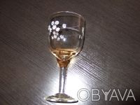 Красивенькие бокалы с мелкими ромашками, две штуки, цена 20 грн за шт.. . фото 3