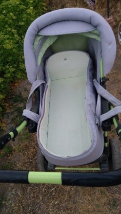 Хорошенькая коляска трансформер зима-лето для детей до трёх лет. Есть в комплект. . фото 6