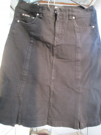 модная, стрейчево - котоновая юбка с карманами спереди и сзади. . фото 3