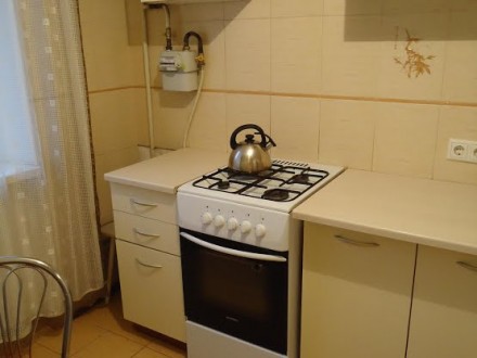АРЕНДА
Жукова-Школьный, 1 комнатная,есть диван,вся быт техника,встроенная кухня. Таирова. фото 2