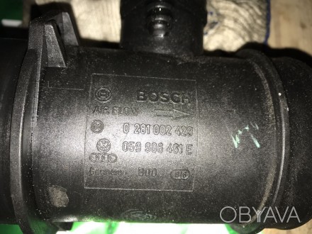 Расходомер воздуха Bosch 0 281 002 429 Ауді А6 с5 2,5TDI,
знятий з робочого авт. . фото 1