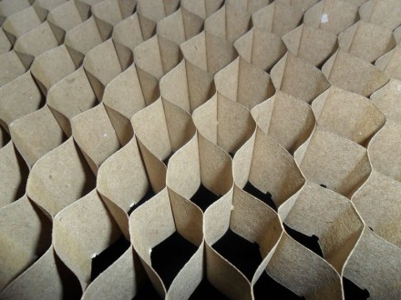 Бумажный сотовый заполнитель широко используется в производстве мебели, строител. . фото 2