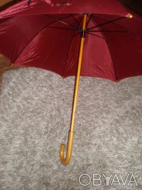 Большой зонт-трость с деревян. ручкой бордового цвета,8 спиц с деревян.наконечни. . фото 4