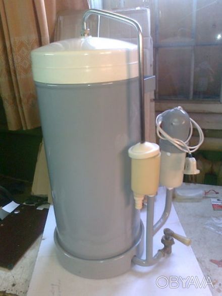 Дистиллятор дэ-4-2 предназначен для получения дистиллированной воды в аптеках, б. . фото 1