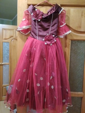 Очень нарядное платье для маленьких принцесс, которые хотят попасть на бал или л. . фото 4