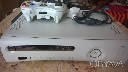 Xbox 360 белый 60 GB Не Прошит 
Цена 3000 торг в пределах разумного возможен.
. . фото 1