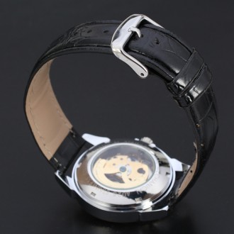 Стильные, удобные, компактные часы от ТМ Winner.

Характеристики
* бренд: Win. . фото 5