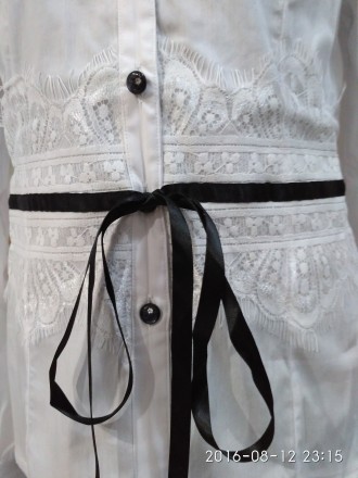 Красивые и качественные   белые блузки   для девочек фирмы DELORAS.
Состав : 76. . фото 3