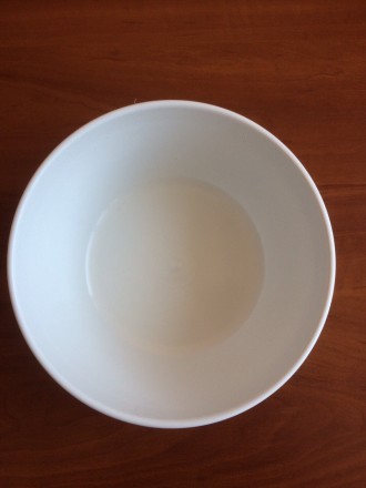 Продам оптом салатницу пластиковую большую белого цвета. Размеры d=182 мм, h=82.. . фото 4