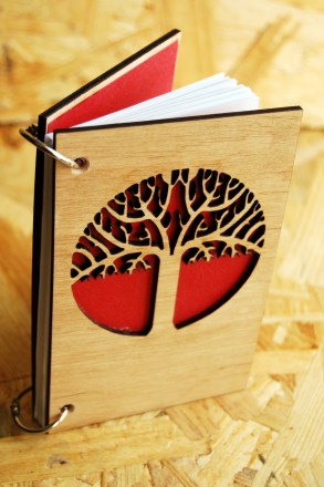 Деревянный блокнот "Древо" ручной работы Блокноты в обложке из дерева – это уник. . фото 2