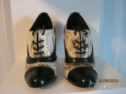 продаю женские комбинированные туфли на шнуровке фирмы ALDO 36 разм в отличном с. . фото 1