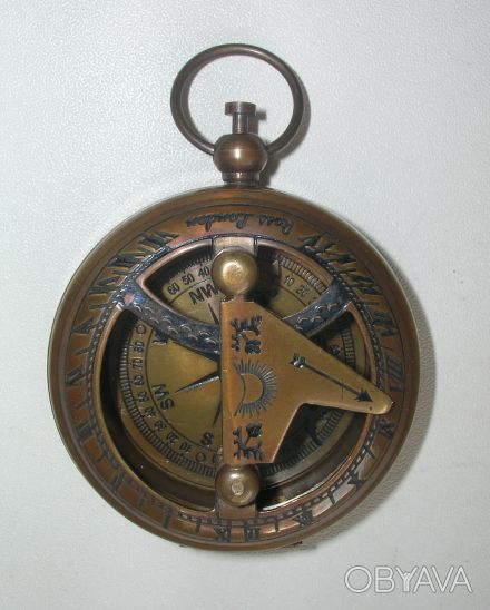 Карманный компас с солнечными часами Ross London
Новый
Сделан под старину из л. . фото 1