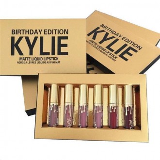Набор матовых жидких губных помад Kylie Birthday Edition - это яркий пример тщат. . фото 3