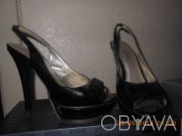 Продам женские лакированные черные туфли на высоком каблуке в хорошем состоянии . . фото 2