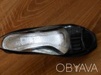 Продам женские лакированные черные туфли на высоком каблуке в хорошем состоянии . . фото 4