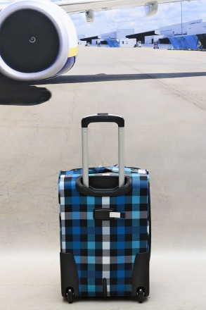Качественные, очень легкие чемоданы французского бренда Decent. Специальная конс. . фото 4