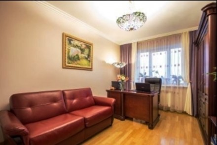 Продається 3-кімнатна квартира на вул. Срібнокільська, 12. У квартирі є три вели. . фото 2