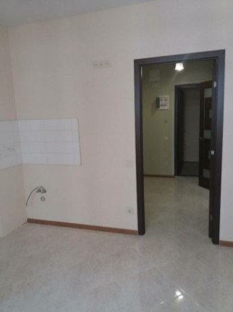 Продам 1 комнатную квартиру на Таирова в ЖК Радужный

Квартира расположена  на. Таирова. фото 4