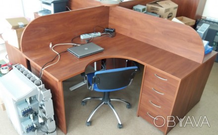 Остался один последний стол!!!!! :)

Удобный комфортный для офиса в хорошем со. . фото 1