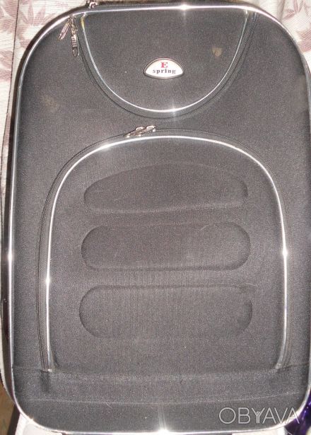 Удобный чемодан на колесиках Espring. Черного цвета, Одно основное большое отдел. . фото 1