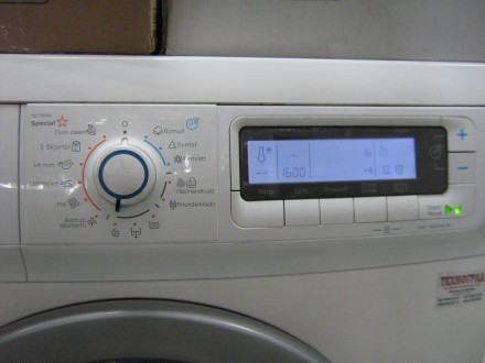 Продам полностью рабочую стиральную машинку Electrolux EWF168540W. Италия. Гаран. . фото 4