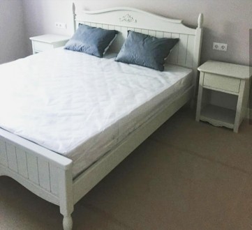 Пропонуємо комплект меблів Кароліна для спальні у Прованс стилі.

В ціну входи. . фото 4