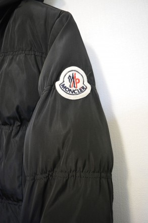 Курточка теплая зимняя Moncler размер L на синтепоне с капюшоном. Курточка была . . фото 7