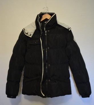 Курточка теплая зимняя Moncler размер L на синтепоне с капюшоном. Курточка была . . фото 3