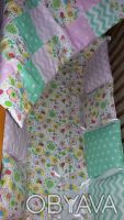 Комплект постельного для новорожденных. 
В комплекте
1)Лоскутное одеяло 90×120. . фото 4
