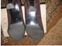 красивые туфли тёмно-коричневого цвета , длина стельки 26 см., каблук 8 см., туф. . фото 4