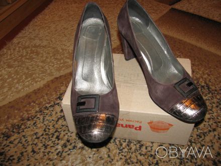 красивые туфли тёмно-коричневого цвета , длина стельки 26 см., каблук 8 см., туф. . фото 1