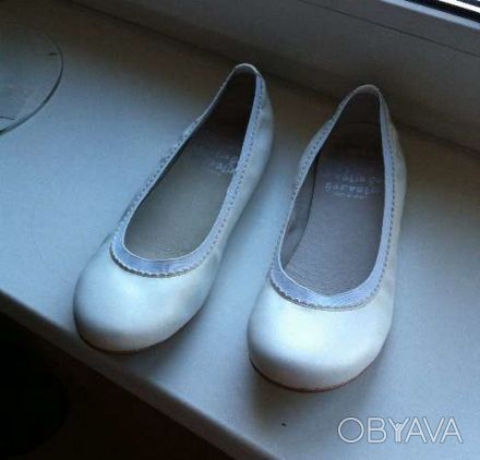 Туфли Garvalin Испания, праздничные, белые,нарядные, одевали на выпускной - ноше. . фото 1