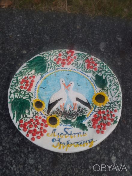 Декоративная тарелка Аисты в Украинском стиле из высокопрочного гипса ручной раб. . фото 1