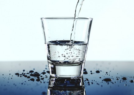 Избавьтесь от этого, купите в дом - фильтр для питьевой воды.
Компания «Aqua-ma. . фото 2