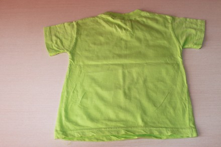 Яркая футболочка с любимыми Winx. Указан размер 4 года, но лучше ориентируйтесь . . фото 3