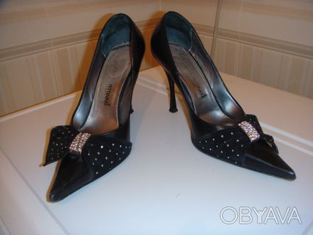 Продам итальянские кожаные черные туфли Loretta Pettinari 37 размера в очень хор. . фото 1