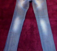 Продам хорошие новые джинсы.  Перешлю новой или укрпочтой за счёт получателя. Оп. . фото 3