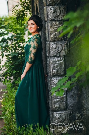 Темно-зелене плаття. Була в ньому одягнена два рази. Ідеальний варіант на випуск. . фото 1
