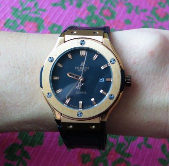 Часы Hublot Big Bang очень красиво и стильно смотрятся на руке!!! Черно-золотист. . фото 2