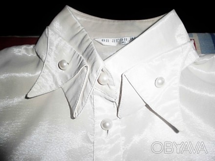 Блузка нарядная фирма On aron из шелка и вискозы, б/у состояние новой, приталенн. . фото 1